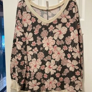 Honey me, “Weekender” top, EUC